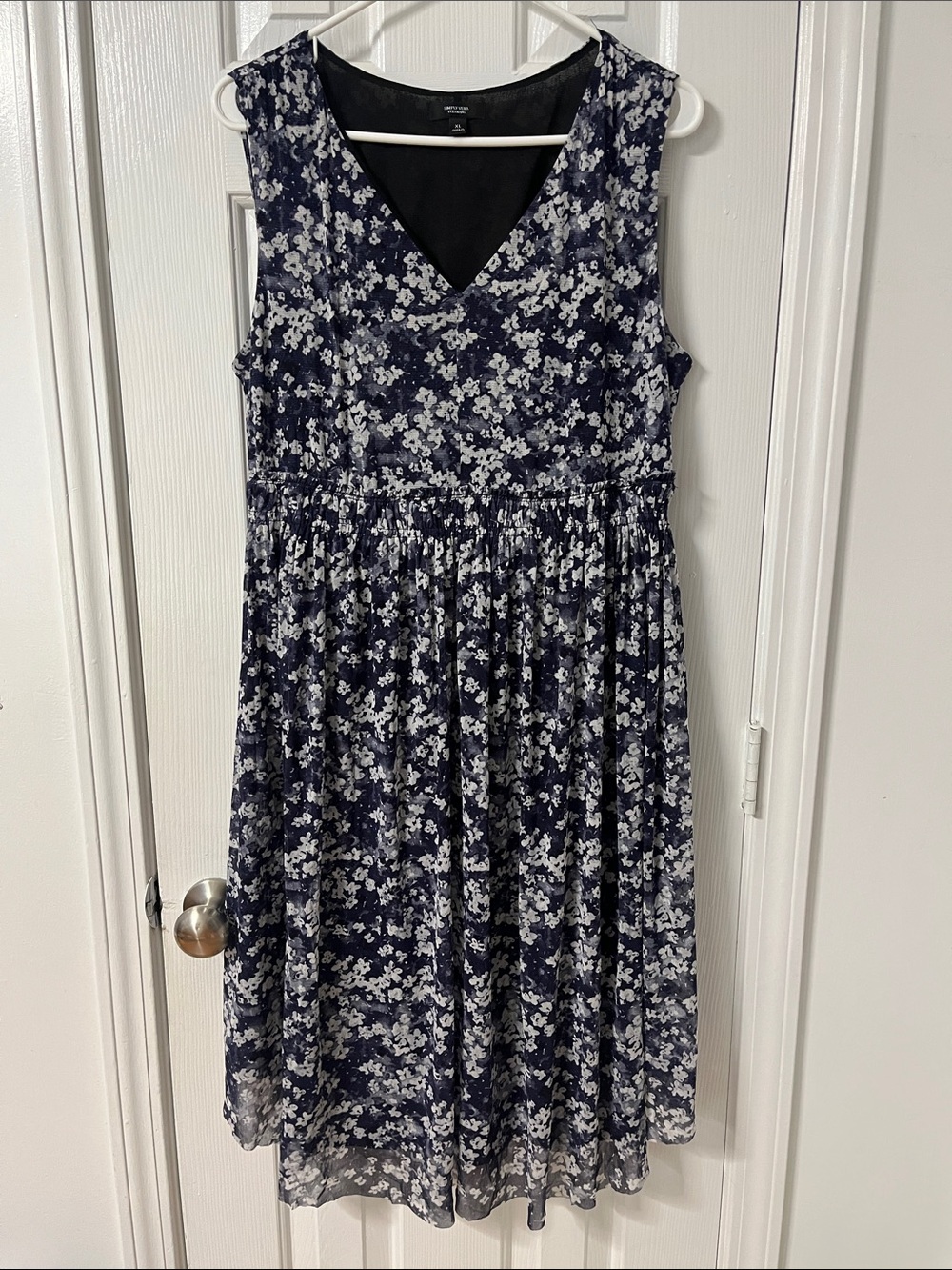 Simply Vera Vera Wang Navy & White Floral V-Neck Sleeveless Sundress
